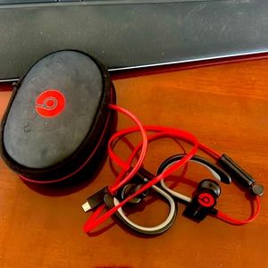 Wireless PowerBeats by Dre